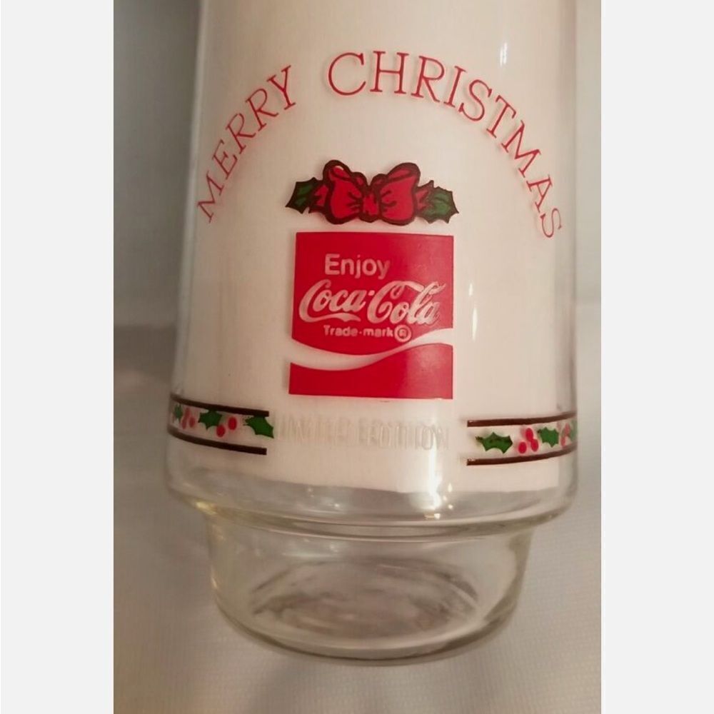 Vintage HOLLY HOBBIE Christmas COCA COLA Glass - LIMITED ED HOLLY with Green Hat - Picture 4 of 9